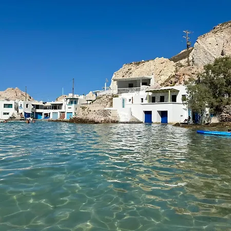 Spilia Milos *