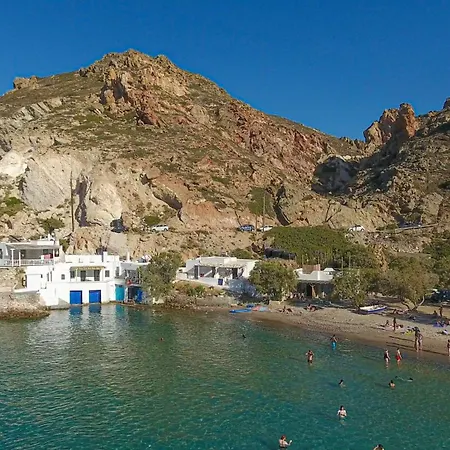 Spilia Milos *